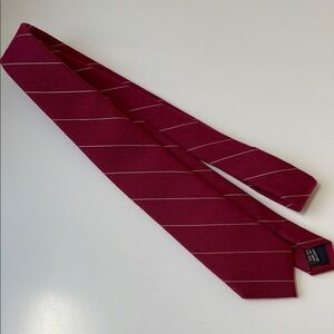 Red wool and silk tie EUC
